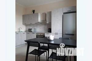 2-к квартира, посуточно, 59м2, 13/32 этаж
