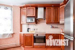 2-к квартира, посуточно, 70м2, 8/17 этаж