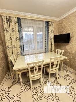 4-к квартира, на длительный срок, 131м2, 3/25 этаж