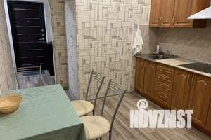 1-к квартира, посуточно, 42м2, 4/25 этаж