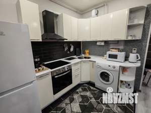 Студия квартира, посуточно, 35м2, 1/4 этаж