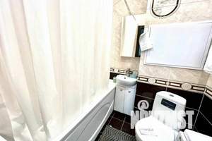 1-к квартира, посуточно, 42м2, 4/25 этаж
