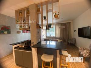 3-к квартира, на длительный срок, 100м2, 1/5 этаж