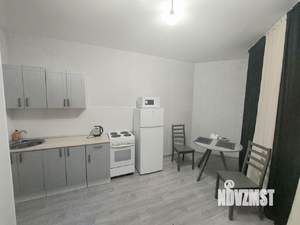 1-к квартира, посуточно, 38м2, 9/25 этаж