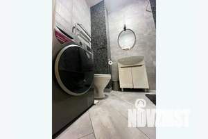 2-к квартира, посуточно, 40м2, 24/24 этаж