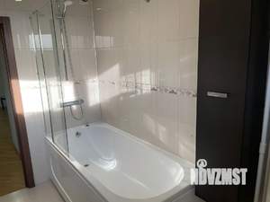 3-к квартира, на длительный срок, 130м2, 23/25 этаж