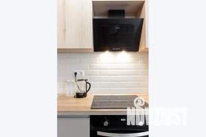 1-к квартира, посуточно, 35м2, 12/16 этаж