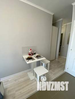 Студия квартира, посуточно, 19м2, 12/44 этаж