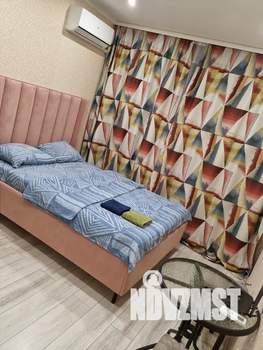 Студия квартира, посуточно, 18м2, 15/30 этаж