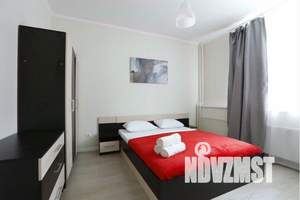 2-к квартира, посуточно, 47м2, 2/18 этаж