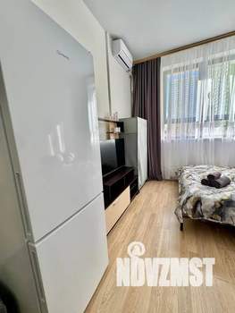 Студия квартира, посуточно, 24м2, 1/25 этаж