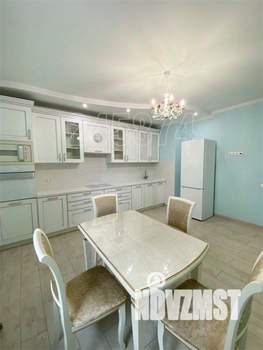 3-к квартира, на длительный срок, 109м2, 3/17 этаж