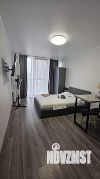 Студия квартира, посуточно, 27м2, 19/25 этаж