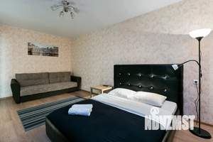 1-к квартира, посуточно, 38м2, 4/17 этаж