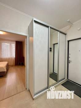 1-к квартира, посуточно, 38м2, 12/22 этаж