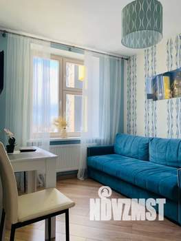 1-к квартира, посуточно, 38м2, 22/44 этаж