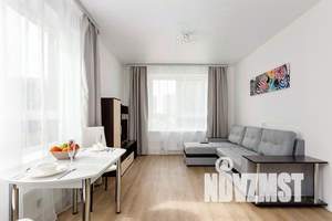 2-к квартира, посуточно, 40м2, 3/25 этаж