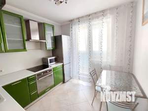 1-к квартира, посуточно, 42м2, 12/17 этаж