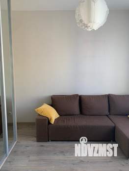 Студия квартира, посуточно, 35м2, 8/10 этаж