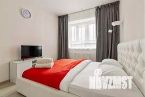 1-к квартира, посуточно, 33м2, 9/25 этаж