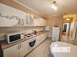 2-к квартира, посуточно, 72м2, 1/17 этаж