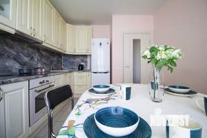 3-к квартира, посуточно, 81м2, 1/1 этаж