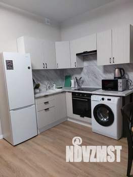 Студия квартира, посуточно, 29м2, 10/28 этаж