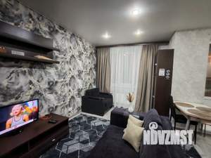 Студия квартира, посуточно, 35м2, 1/4 этаж