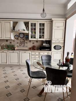 3-к квартира, на длительный срок, 98м2, 1/4 этаж