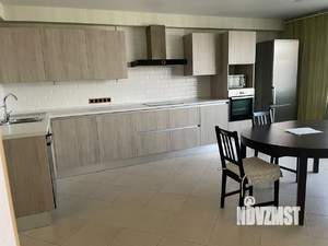 3-к квартира, на длительный срок, 130м2, 23/25 этаж