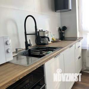 1-к квартира, посуточно, 65м2, 1/1 этаж