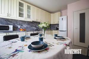 3-к квартира, посуточно, 81м2, 1/1 этаж