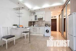 1-к квартира, посуточно, 39м2, 6/25 этаж