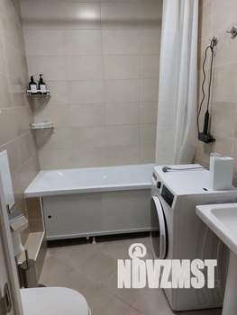 1-к квартира, посуточно, 35м2, 3/6 этаж