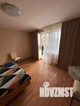 1-к квартира, посуточно, 34м2, 4/9 этаж