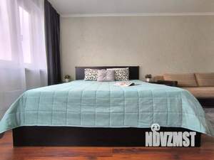 1-к квартира, посуточно, 42м2, 9/22 этаж