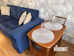 1-к квартира, посуточно, 42м2, 1/1 этаж