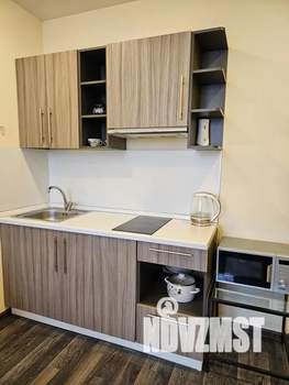 Студия квартира, посуточно, 25м2, 11/40 этаж