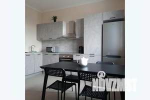 2-к квартира, посуточно, 59м2, 13/32 этаж