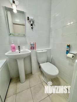 Студия квартира, посуточно, 24м2, 1/25 этаж