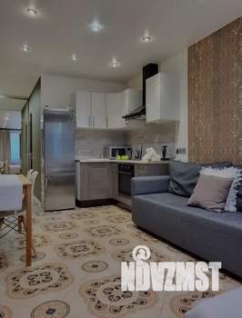 Студия квартира, посуточно, 35м2, 1/25 этаж