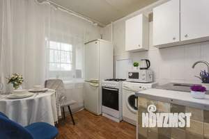 1-к квартира, посуточно, 45м2, 3/9 этаж