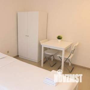 Студия квартира, посуточно, 20м2, 1/17 этаж