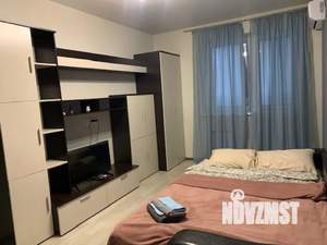 1-к квартира, посуточно, 37м2, 4/27 этаж