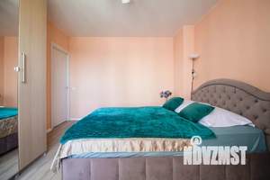 3-к квартира, посуточно, 81м2, 1/33 этаж