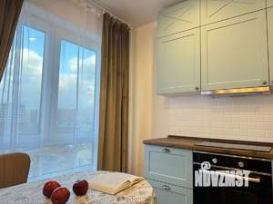 1-к квартира, посуточно, 35м2, 4/9 этаж