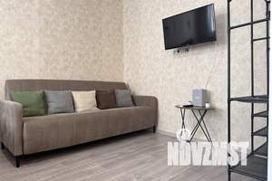 1-к квартира, посуточно, 38м2, 3/8 этаж