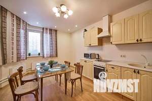 2-к квартира, посуточно, 70м2, 4/25 этаж