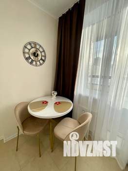 1-к квартира, посуточно, 36м2, 3/18 этаж