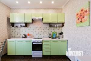 1-к квартира, посуточно, 35м2, 13/22 этаж